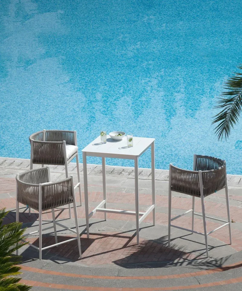 Alternative view of Luce négyzet alakú magas alumínium asztal fehér